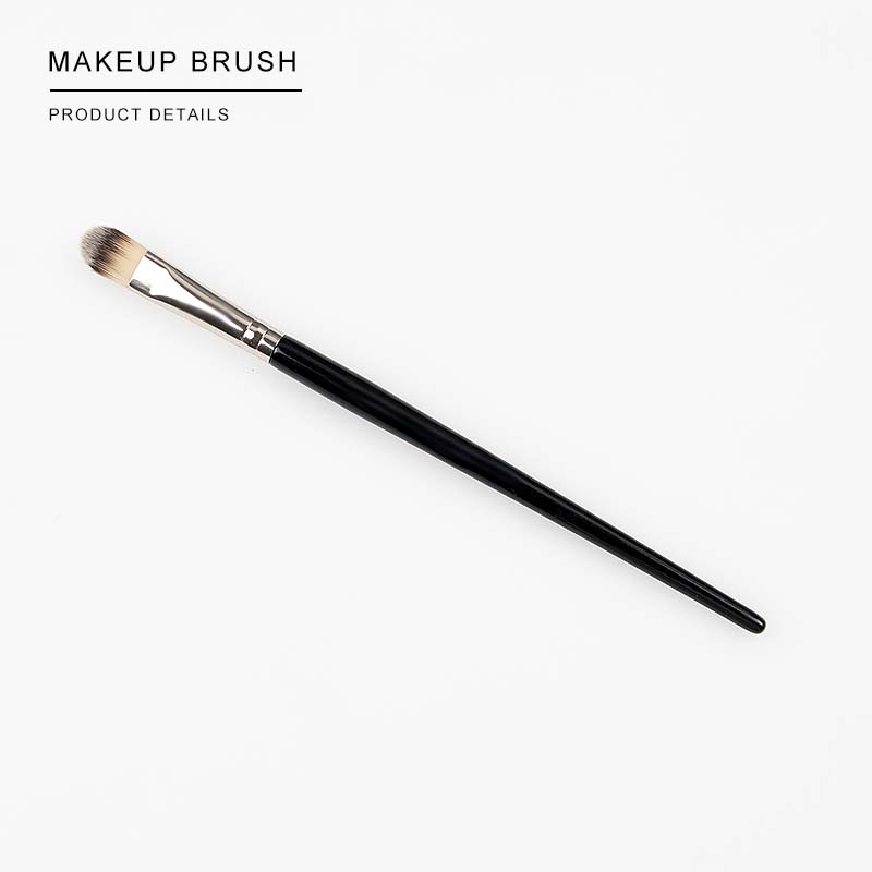 foundation brush1 8